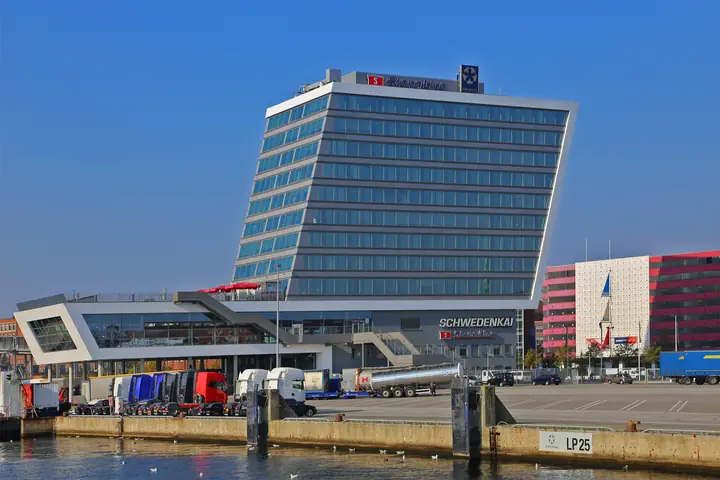 Terminal building at Schwedenkai
